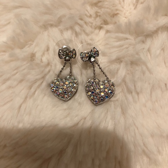 Crystal silver bow heart dangling earrings